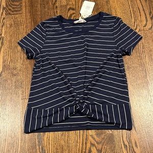 Pink Rose twist knot tee size Small NWT